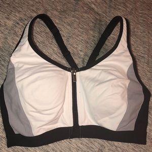 Victoria Sport High Support Sports Bra